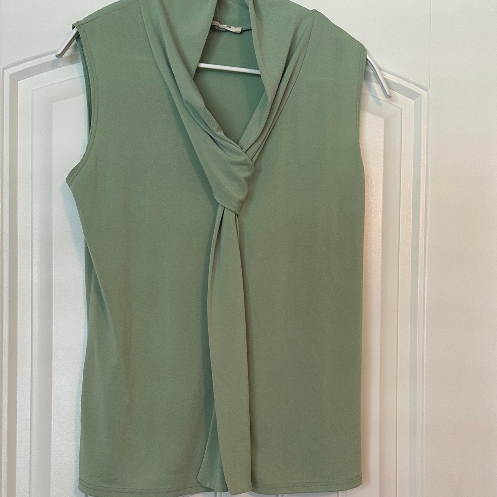 Chic Sleeveless Blouse in Sage Green